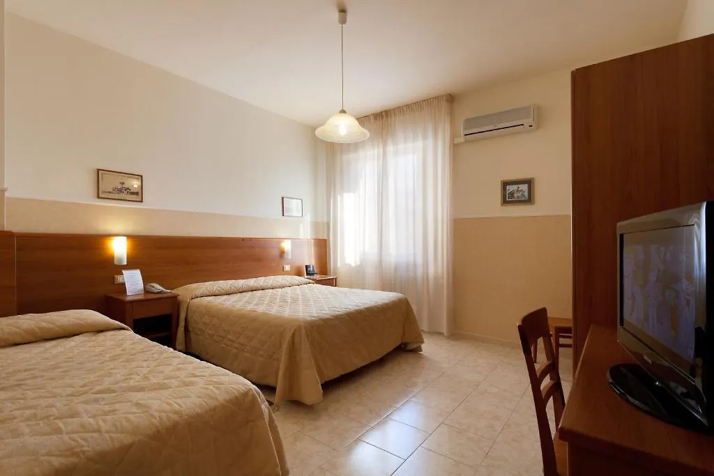 Parking Hotel Giardino Livorno 3*,