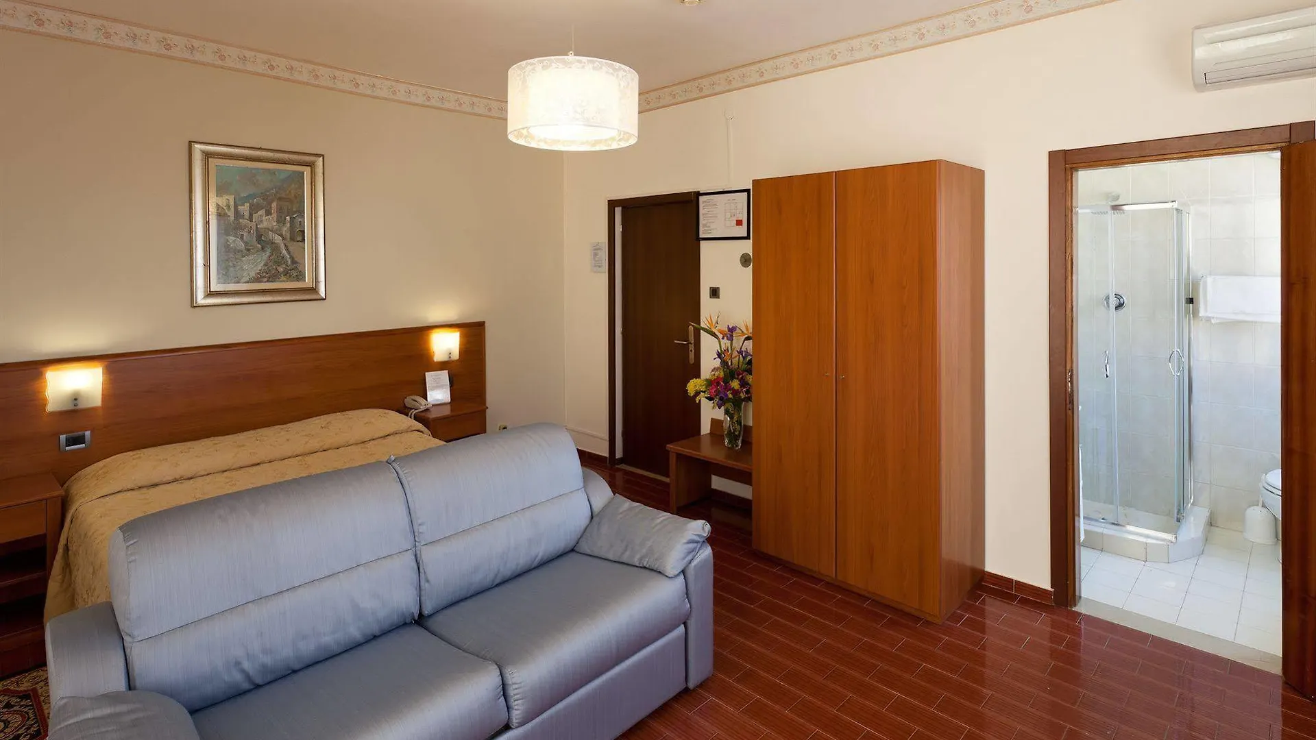 Parking Hotel Giardino Livorno 3*,
