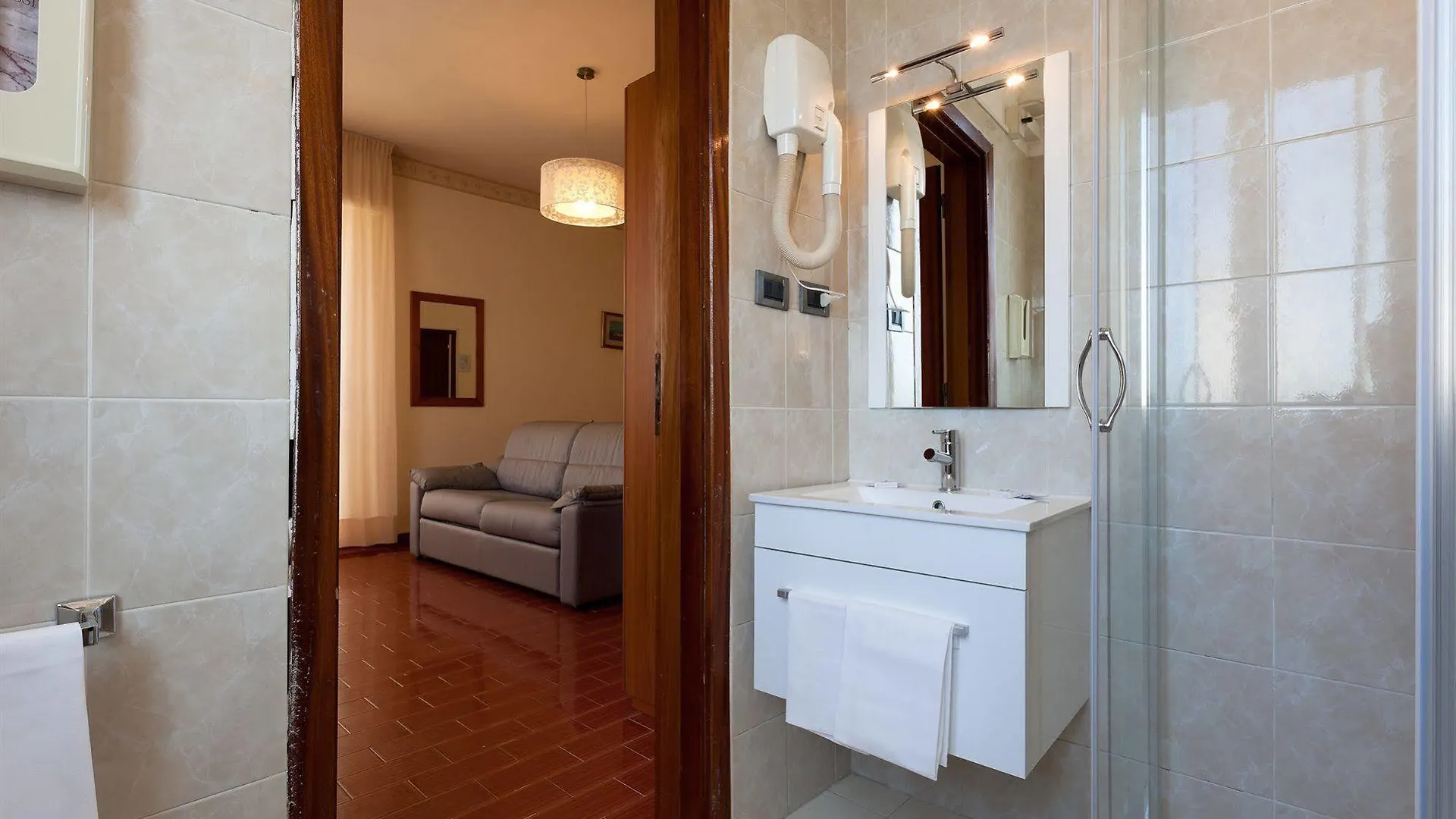 Parking Hotel Giardino Livorno