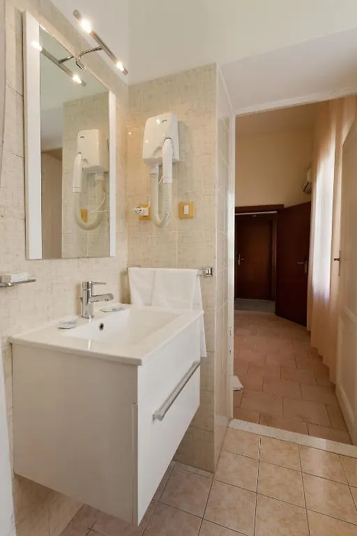 Parking Hotel Giardino Livourne