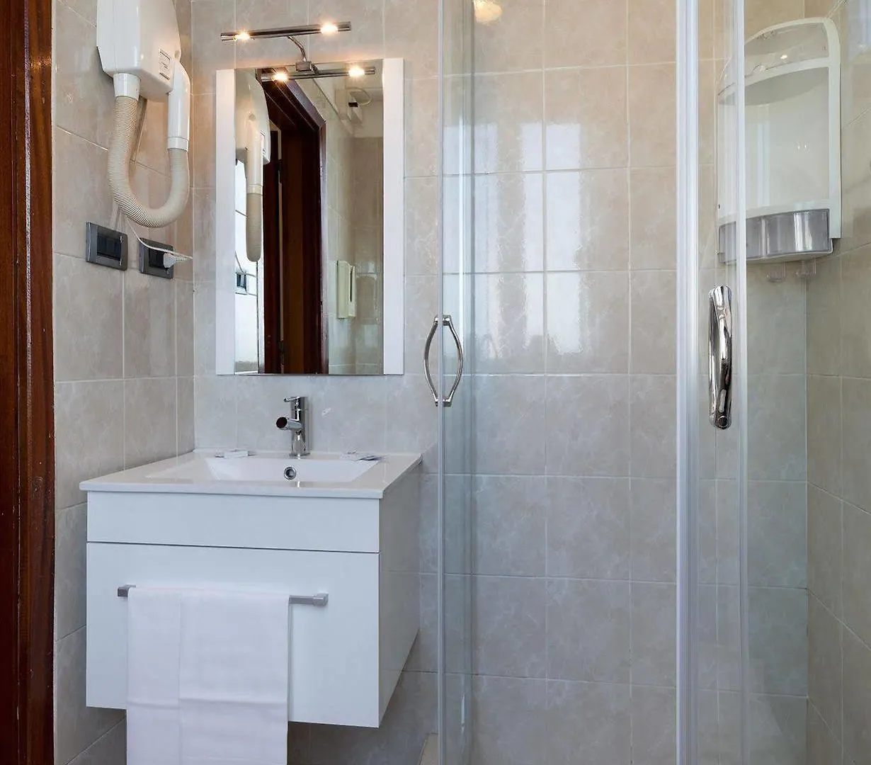 Parking Hotel Giardino Livourne 3*,