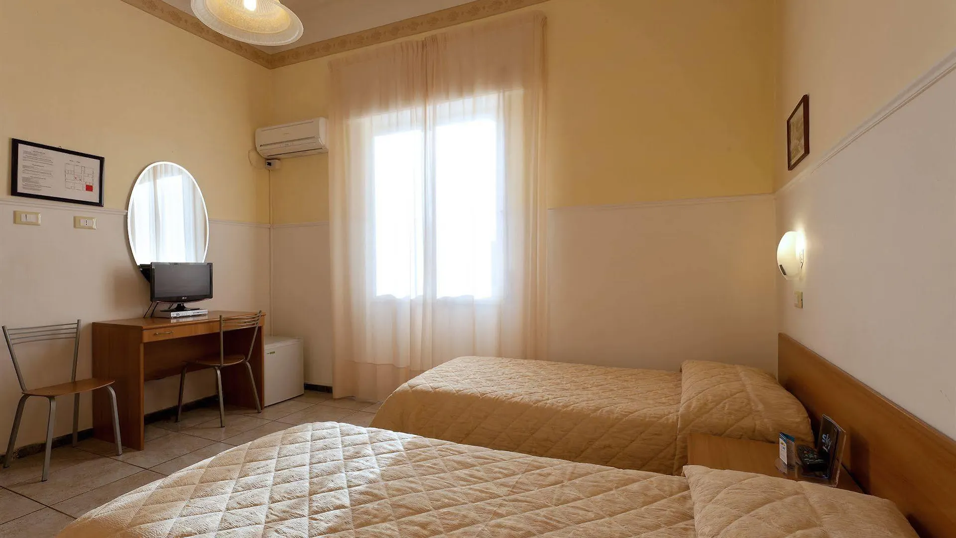 Parking Hotel Giardino Livourne