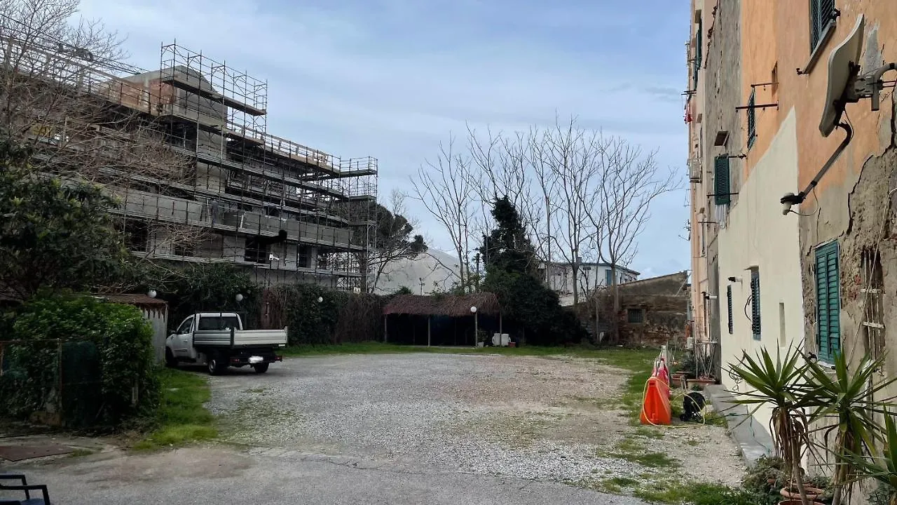 Parking Hotel Giardino Livorno Olaszország